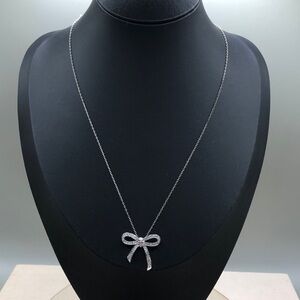 Sterling silver 925 chain necklace with bow diamonds pendant. Giftable. Gift.